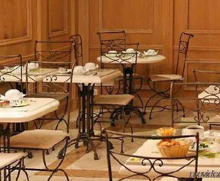 Elysees Niel Hotel 