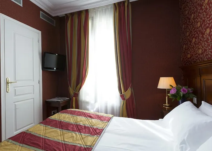 Elysees Niel Hotel