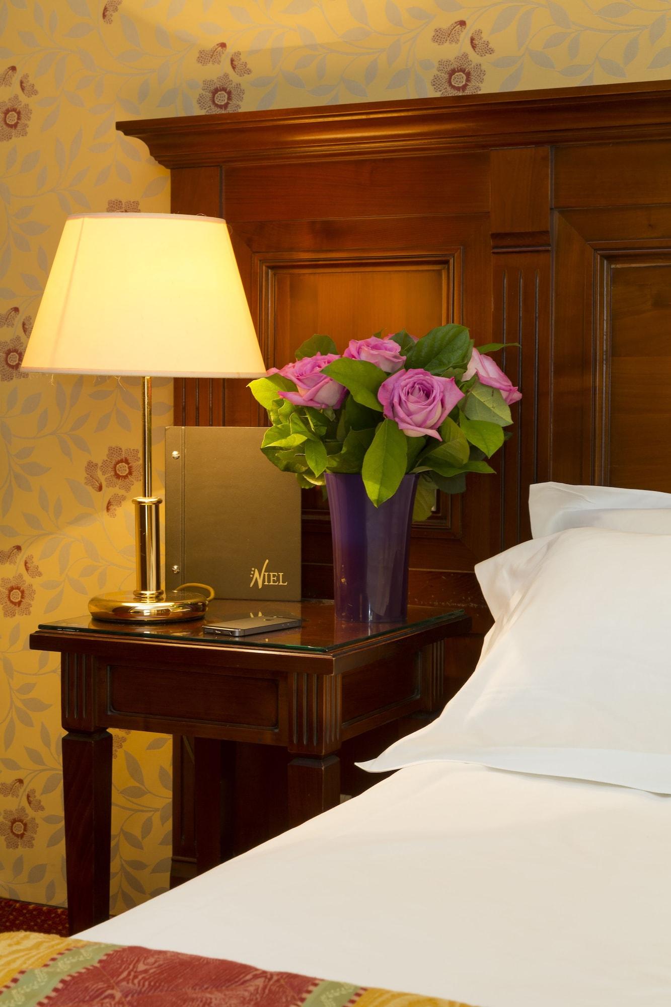 Elysees Niel Hotel Parijs