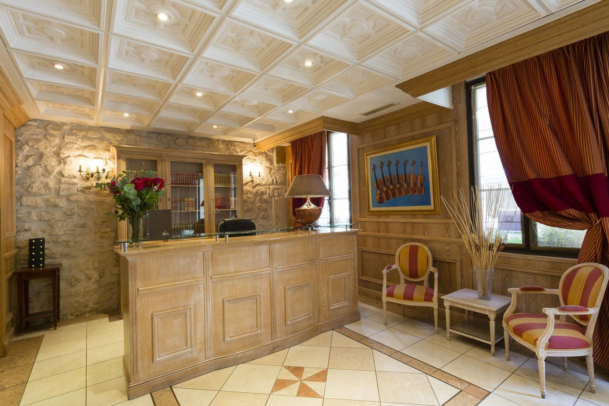 Elysees Niel 3* Parijs